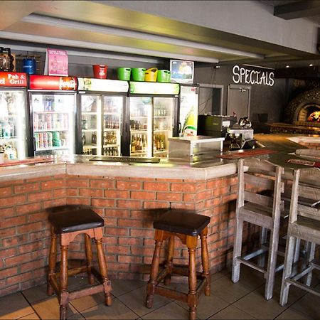 Savoy Hotel Jeffreys Bay Esterno foto
