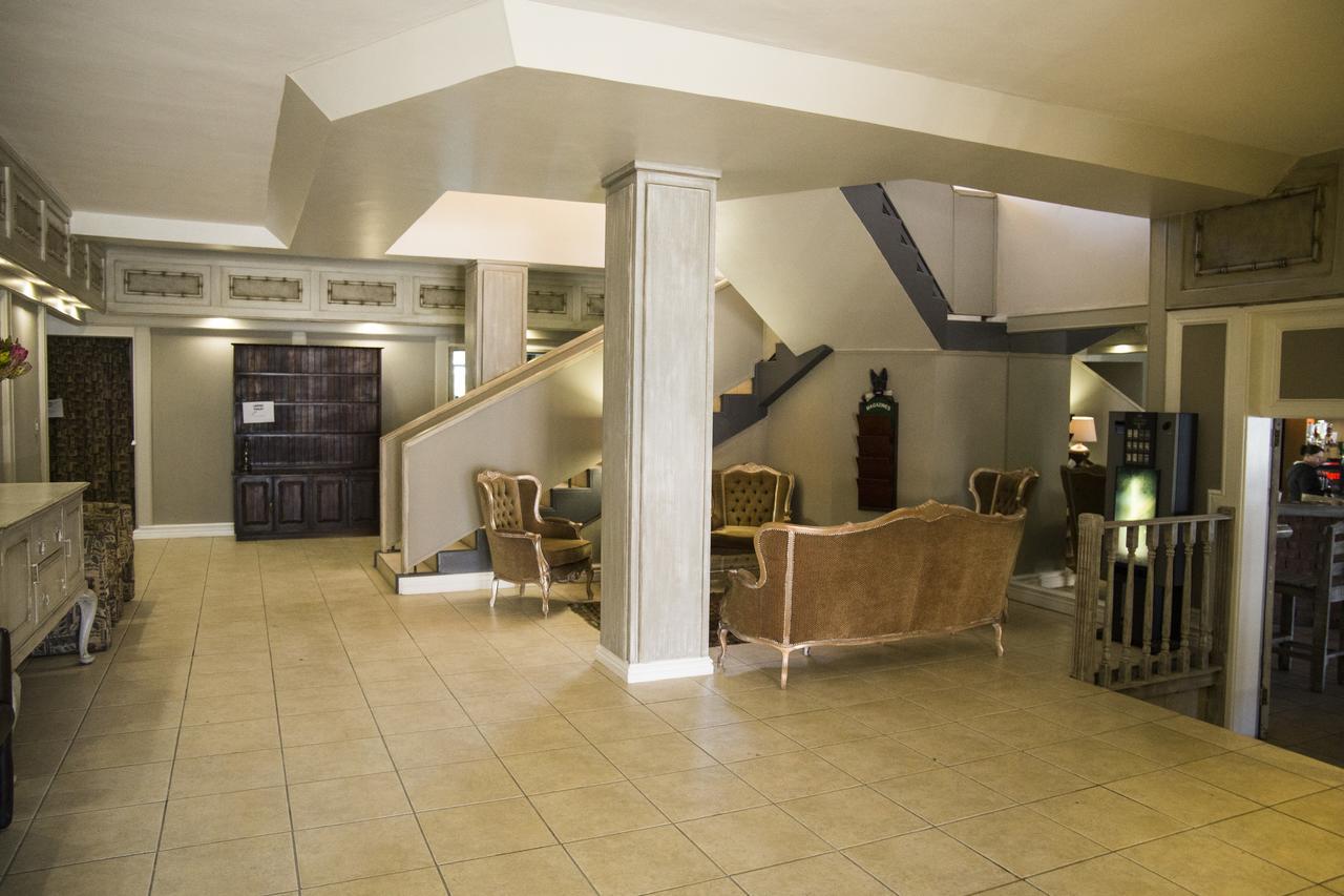 Savoy Hotel Jeffreys Bay Esterno foto