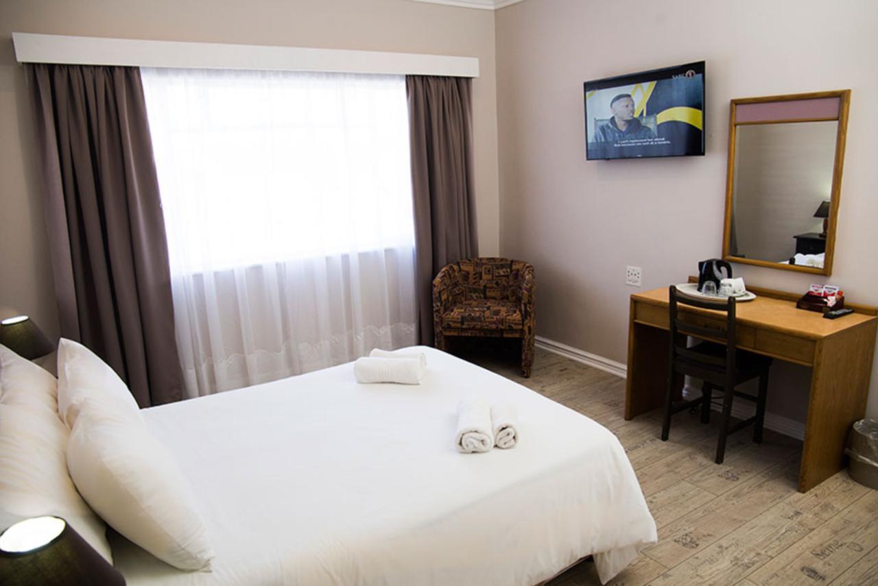 Savoy Hotel Jeffreys Bay Esterno foto
