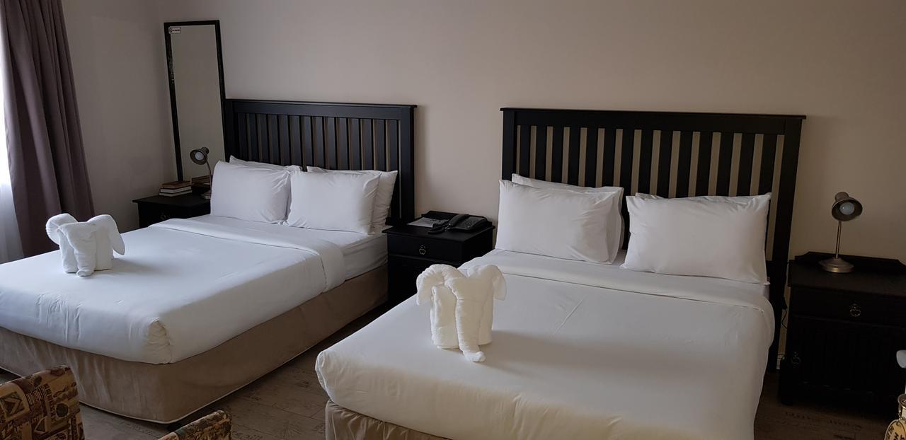 Savoy Hotel Jeffreys Bay Esterno foto