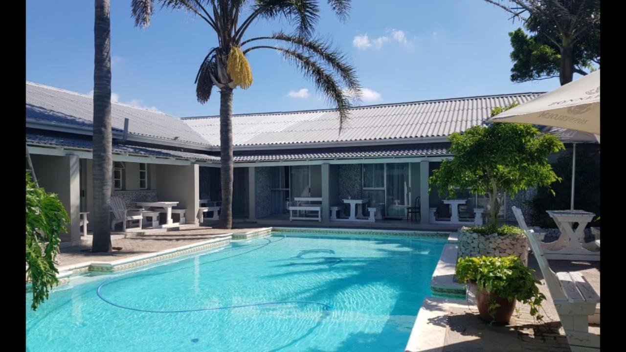 Savoy Hotel Jeffreys Bay Esterno foto